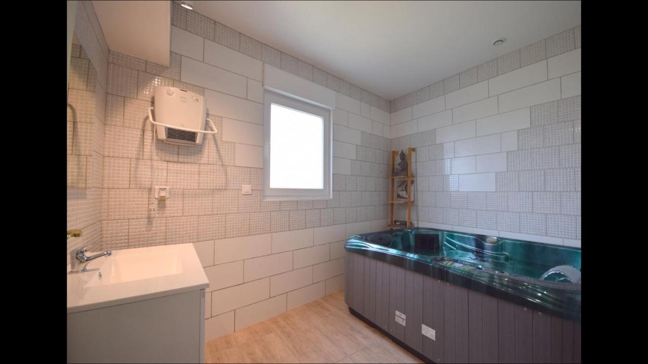 Gite Moderne Proche De Kaysersberg Av Jacuzzi Prive 奥尔贝 外观 照片